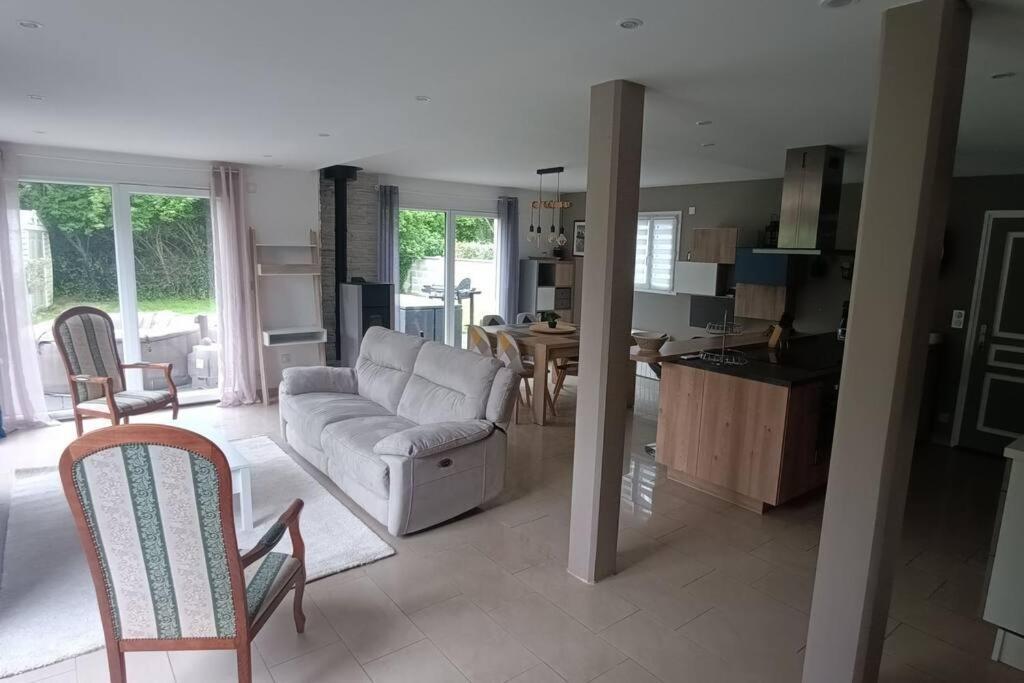 Grande Maison Entiere De 120M2 Epron Kültér fotó